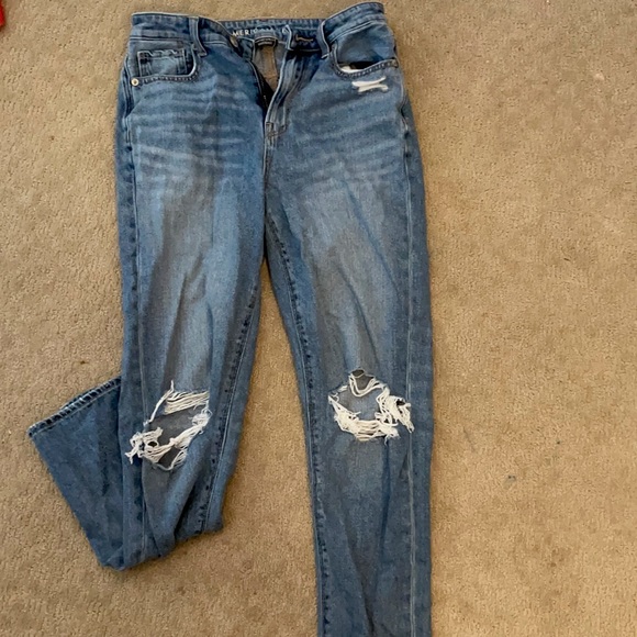 American Eagle mom jeans - Picture 1 of 3